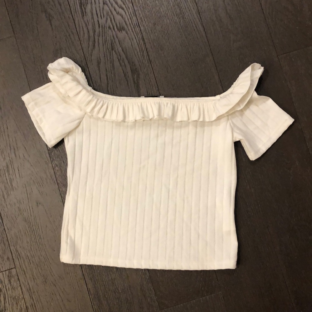 White off the shoulder crop top
